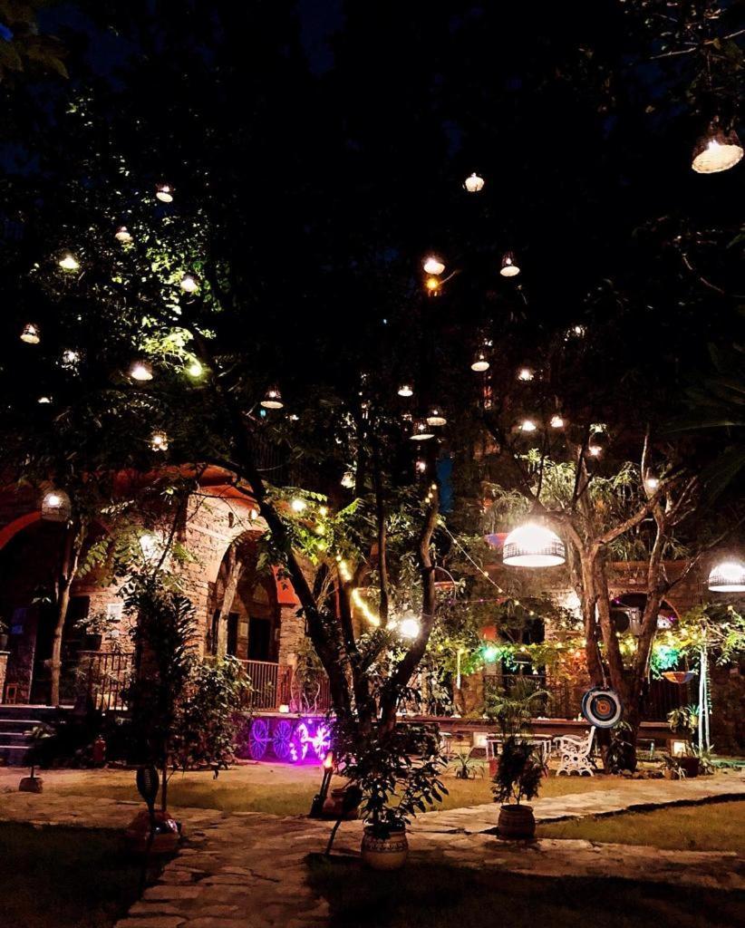 The Secret Garden Bed & Breakfast Pushkar Bagian luar foto